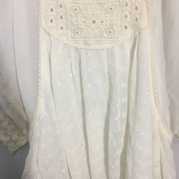 Free People Georgette Eyelet Top Sz XS Sheer Lace Blouse Boho Style - Picture 6 of 15